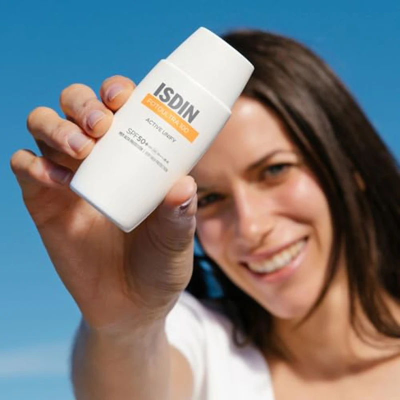 ISDIN Fotoultra 100 Active Unify SPF 50+ Crema Fluida con Triple Acción Despigmentante que Unifica el Tono y Ayuda a Evitar la aparición de Nuevas Manchas, 50ml - Imagen 2